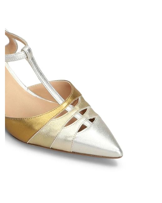Pumps di Julie Dee in Metallic
