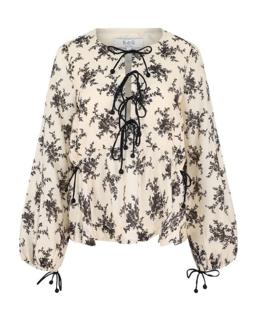 Top con estampado floral Sea de color White