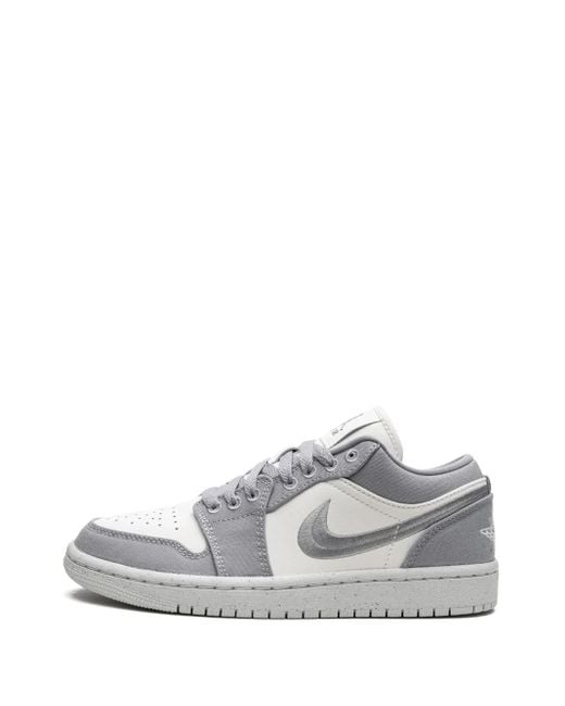 Baskets Nike en coloris Gray