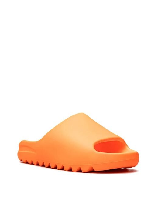 Yeezy Orange Claquettes 'Enflame' for men
