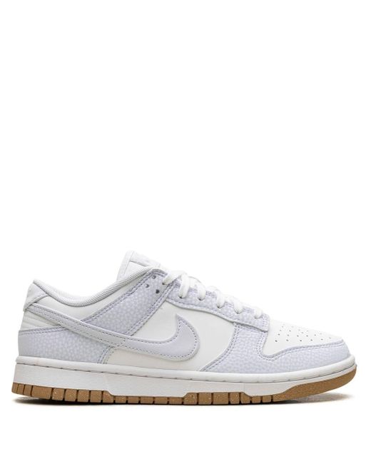 Nike Dunk Low "Football Grey/Gum" Sneakers in White für Herren