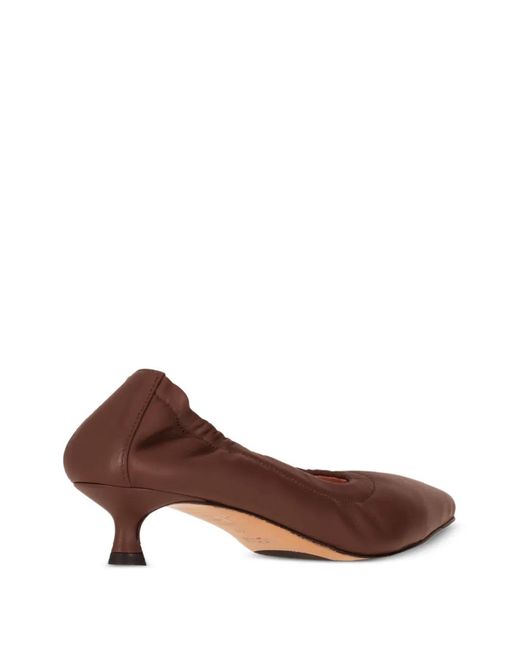 LA ROSE Brown Elasticated Nappa Leather Pumps