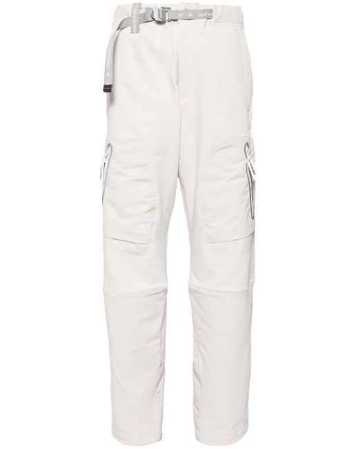 Pantalones impermeables con cinturón And Wander de hombre de color White