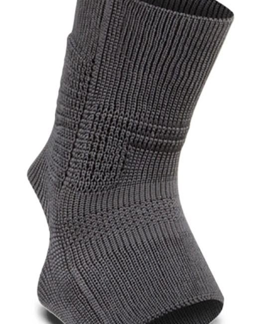 ACCAPI Black Ribbed-Knit Ankle Support Socks for men