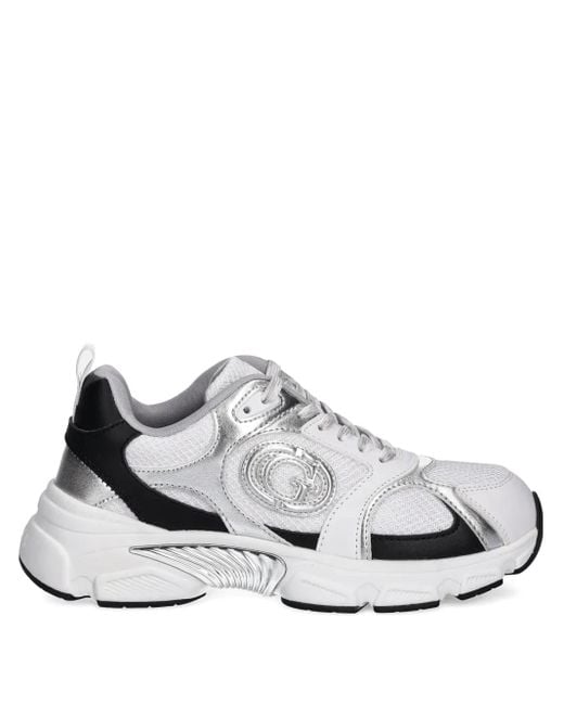 Sneakers Metallizzate Con Inserti di Guess in White