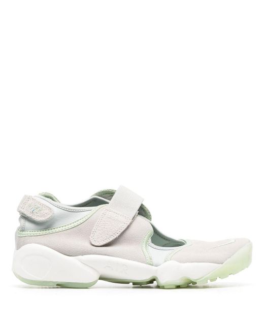 nike sneakers with toe split