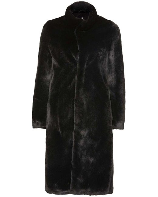 Unreal Fur Black Raven Mantel aus Faux Fur