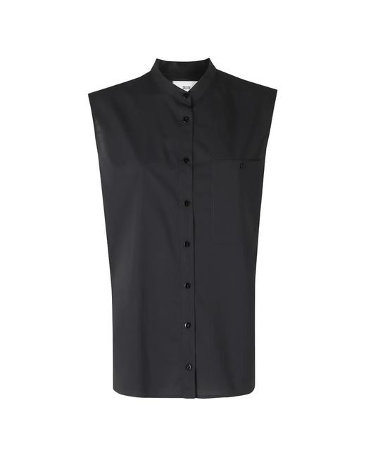 SOLOTRE Black Sleeveless Shirt