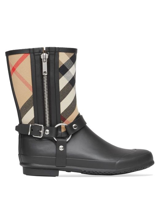 Burberry Katoen Geruite Regenlaarzen in het Zwart - Lyst