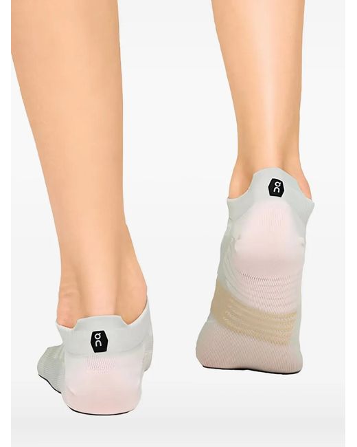 On Shoes White Low-Top Performance Socks for men