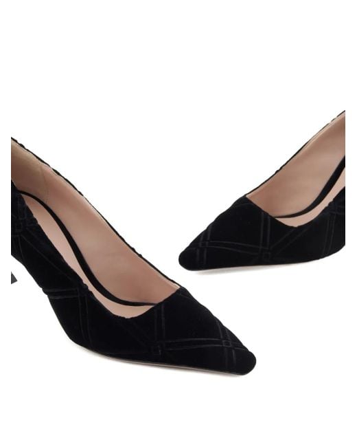 Emporio Armani キルティング パンプス Black