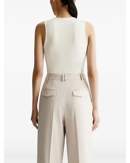 12 STOREEZ White Tanktop Mit V-Ausschnitt