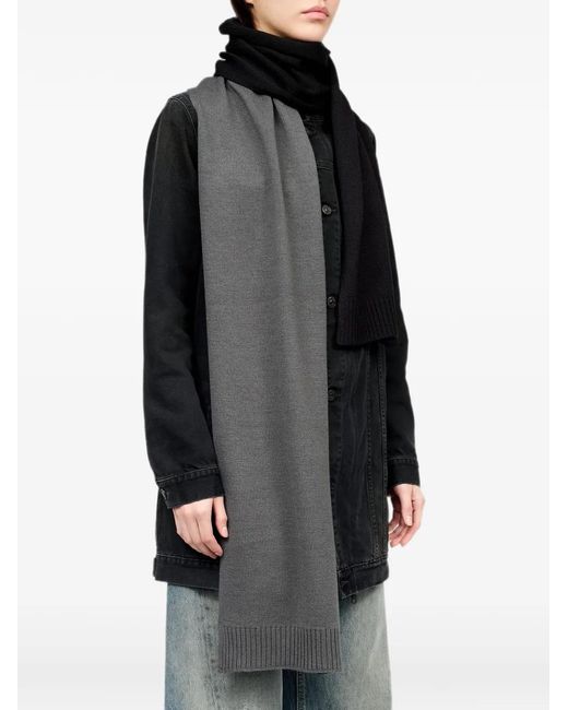 Sciarpa di MM6 by Maison Margiela in Gray