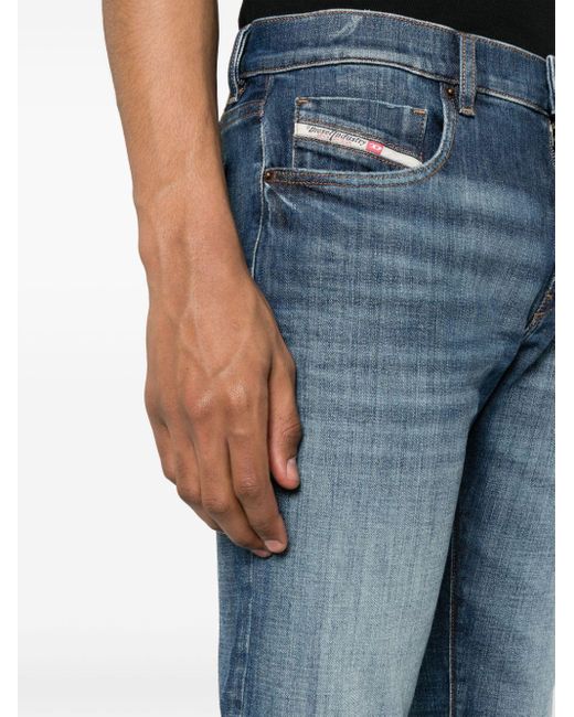 DIESEL Halbhohe D-Strukt Slim-Fit-Jeans in Blue für Herren