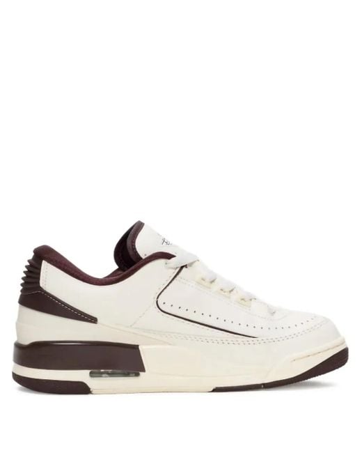 Nike White 2/3 "Earth" Sneakers