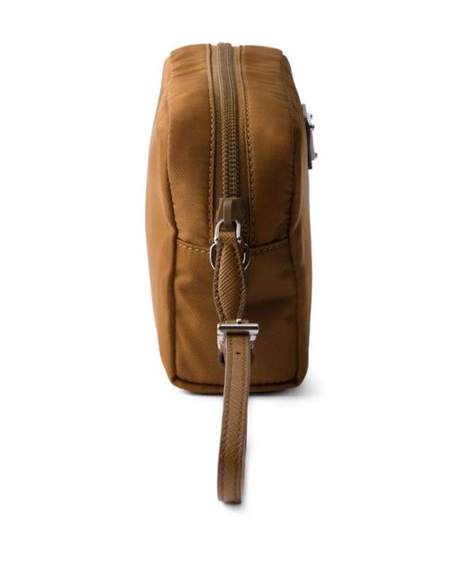 Pochette Re-Nylon À Fermeture Zippée Prada en coloris Brown