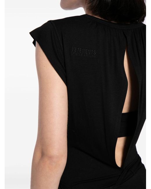 Strap-detail cap-sleeves T-shirt di Vetements in Black