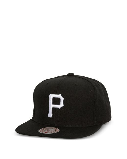 Mitchell & Ness Black Pittsburgh Pirates Baseball Cap for men
