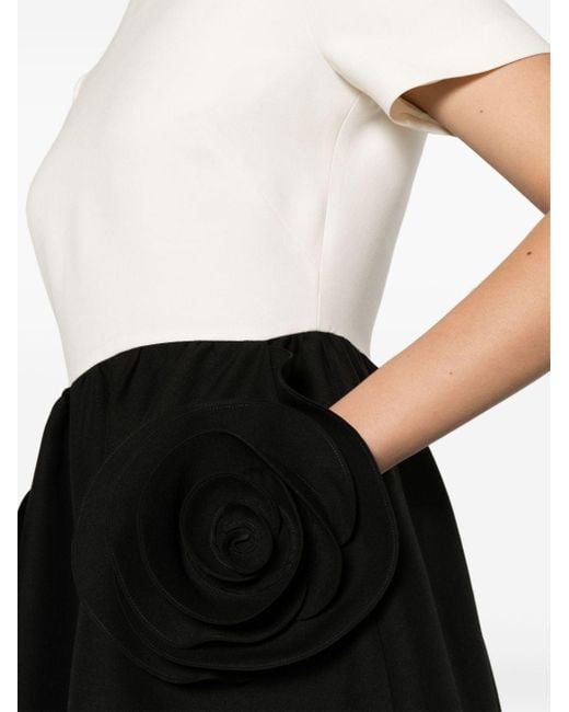 Vestido tipo crepé con aplique floral Valentino Garavani de color Black