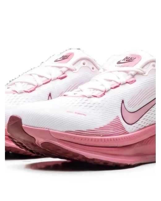 Nike Pink Vomero 18 Sneakers
