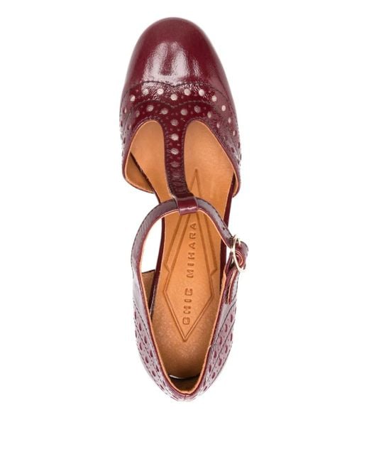 Chie Mihara Brown Perforierte Pumps mit T-Riemen 85mm