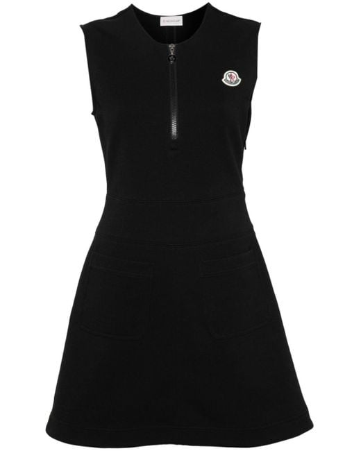 Vestido corto con parche del logo Moncler de color Black