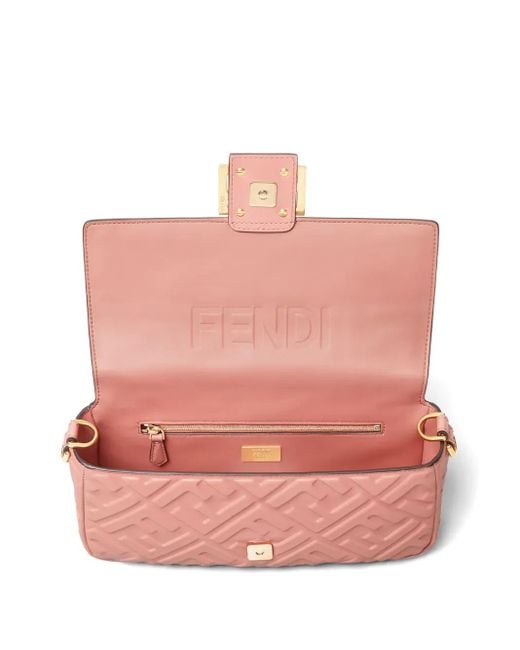 Fendi Pink Mittelgroße Baguette Schultertasche mit Steppung