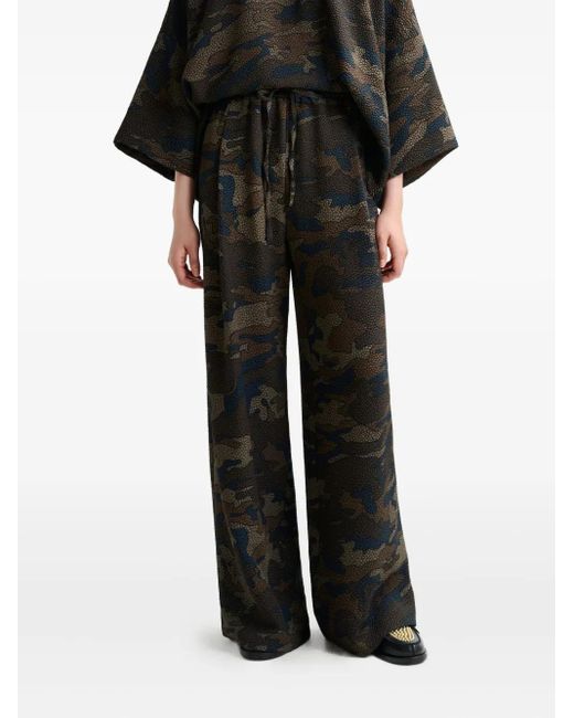 Essentiel Antwerp Black Itchy Hose mit Camouflage-Struktur