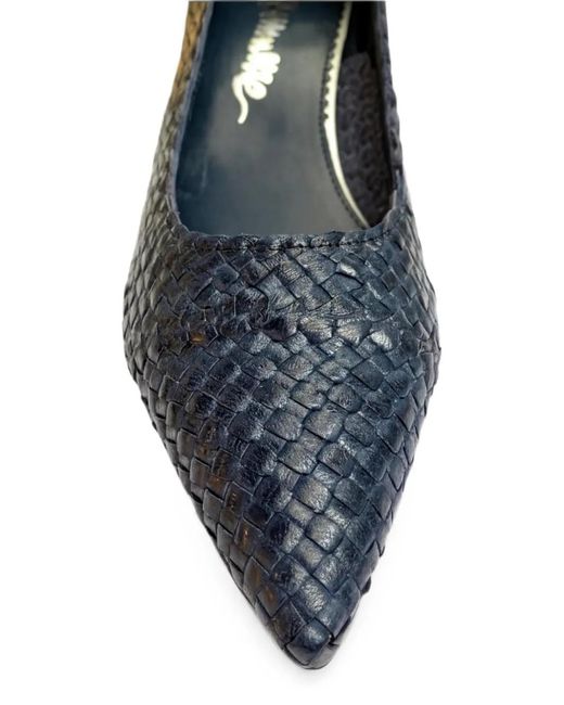 LA ROSE Blue Carol Woven Heeled Pumps