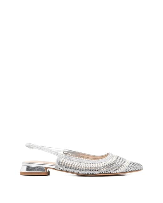 Keys White Gewebte Pumps