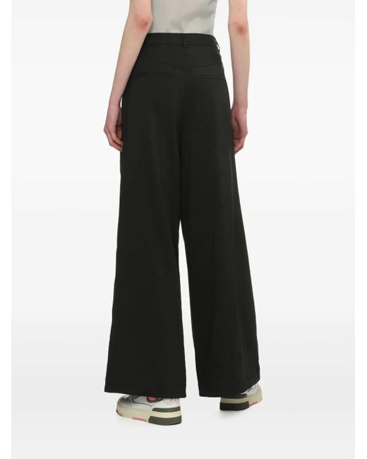 Low Classic Black Hose Mit Weitem Bein