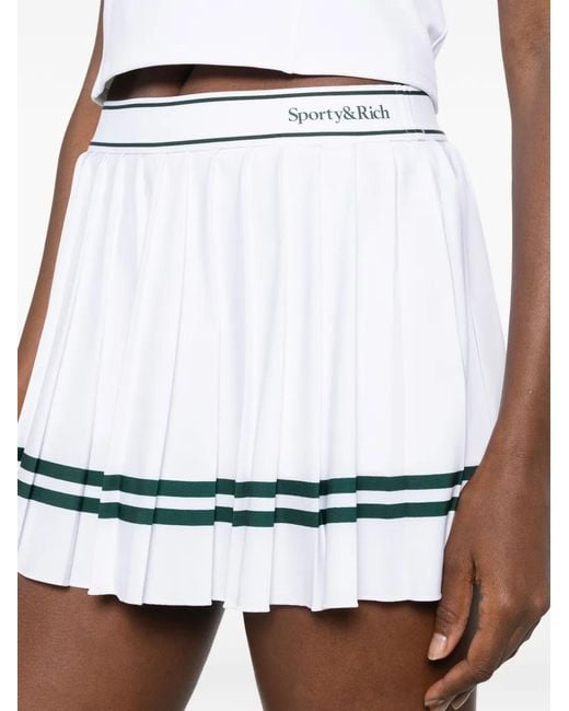 Sporty & Rich White Serif Logo Pleated Mini Skorts