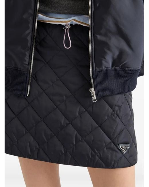 Minigonna Con Placca Logo di Prada in Black