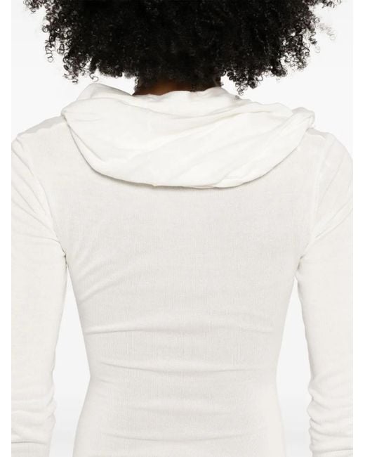 AYA MUSE White Fein Gestricktes Maxikleid