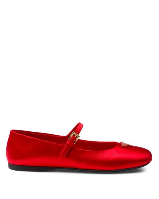 Ballerine Mary Jane in raso con logo di Prada in Red