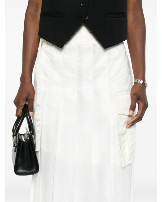 Sacai Pleated Belted Midi Skirt in het White