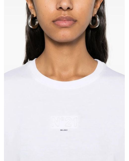 N°21 White Embossed-Logo T-Shirt