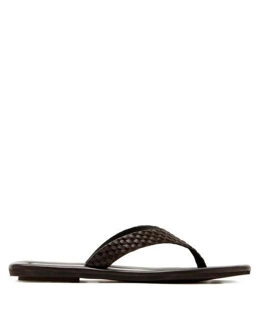 St. Agni Black Sandales Lattie