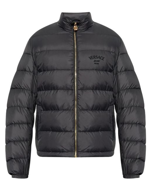 Plumífero Con Logo Bordado Versace de hombre de color Gray