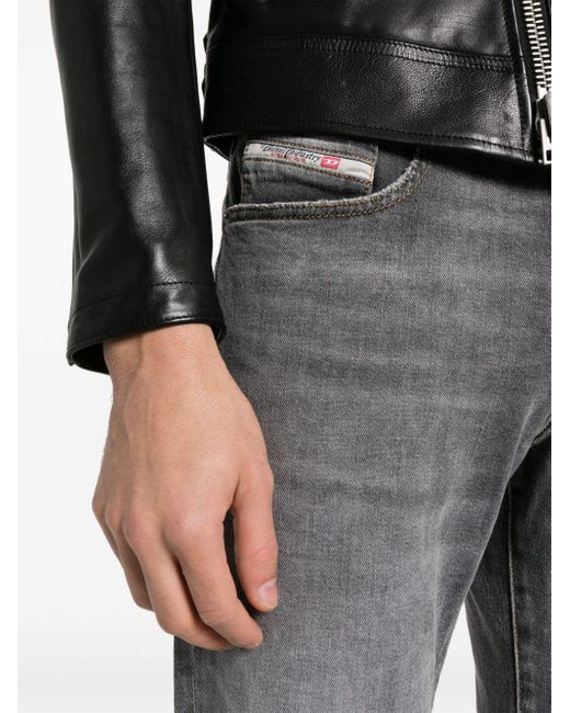 DIESEL D-Strukt Slim-Fit-Jeans in Gray für Herren