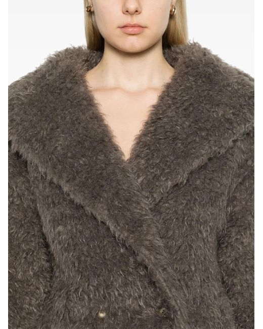 Blanca Vita Gray Chary Mantel