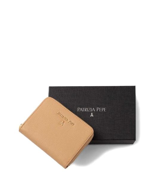 Patrizia Pepe Natural Portemonnaie mit Logo-Schild