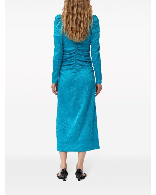Ganni Gekreukte Satijnen Midi-jurk in het Blue