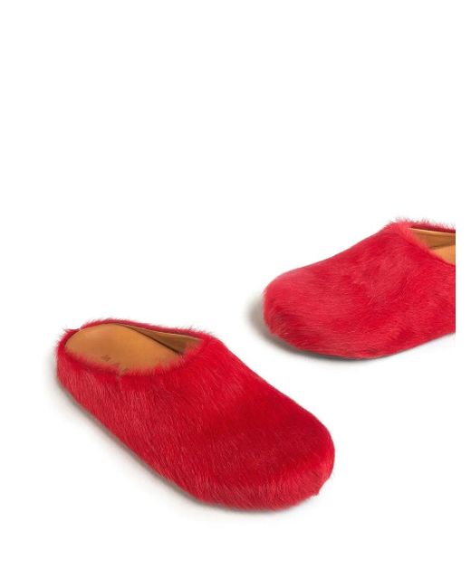 Marni Red Long Hair Calfskin Fussbett Sabots