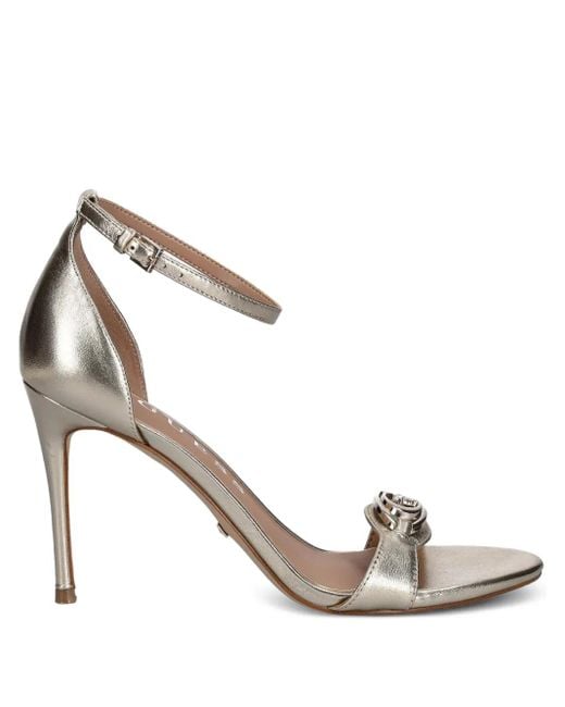 Guess 100 Mm Pumps Met Enkelbandje En Logoplakkaat in het Metallic