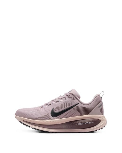 Nike Pink Vomero 18 Sneakers