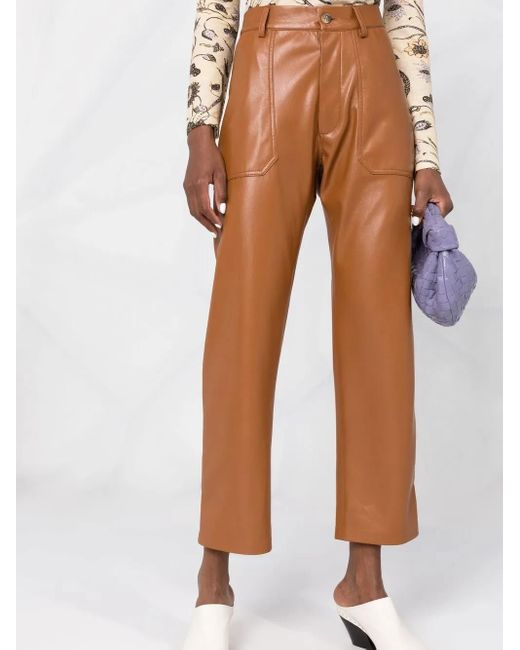 Pantalones rectos de piel artificial Nanushka de color Brown