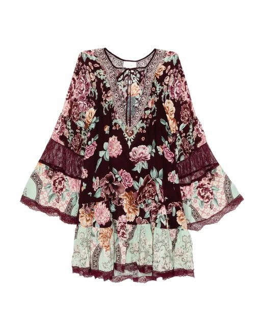 Camilla Jurk Met A-Lijn En Gesmockt Vlak in het Red