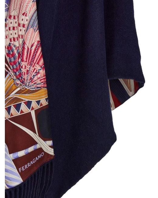 Ferragamo Blue Cape mit Fransen