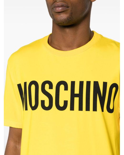 Moschino Katoenen T-shirt Met Logoprint in het Yellow voor heren